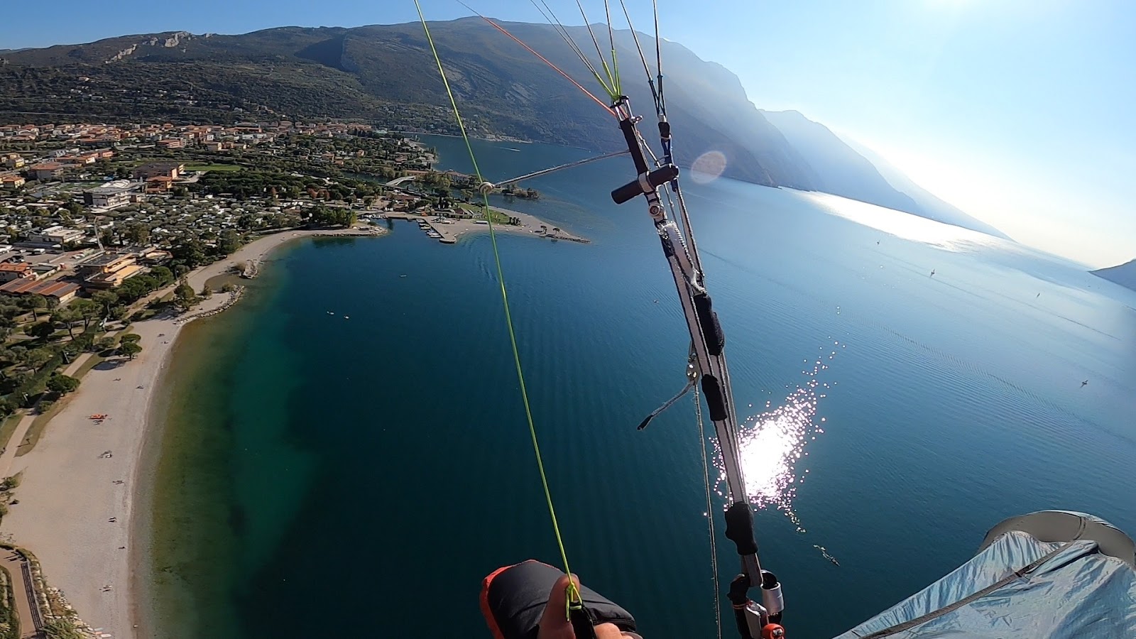 La Epica e Feicst partner nel primo evento endurance di volo libero sull'Italia celebrano l'acqua